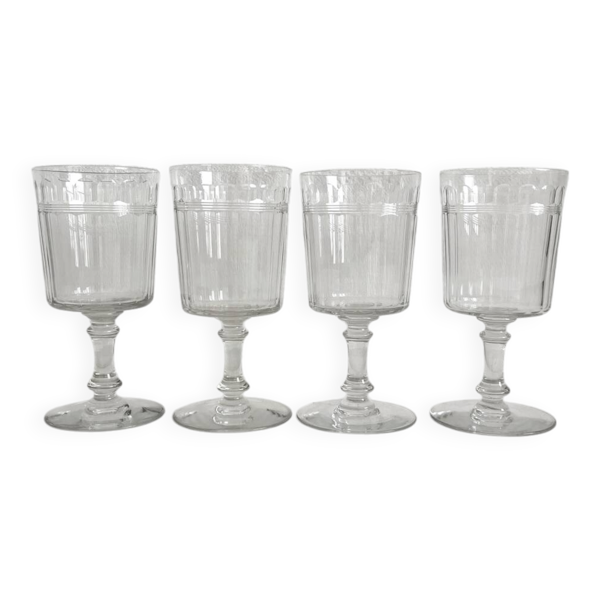 4 verres à eau / vin cristal taillé Baccarat modèle proche Chicago