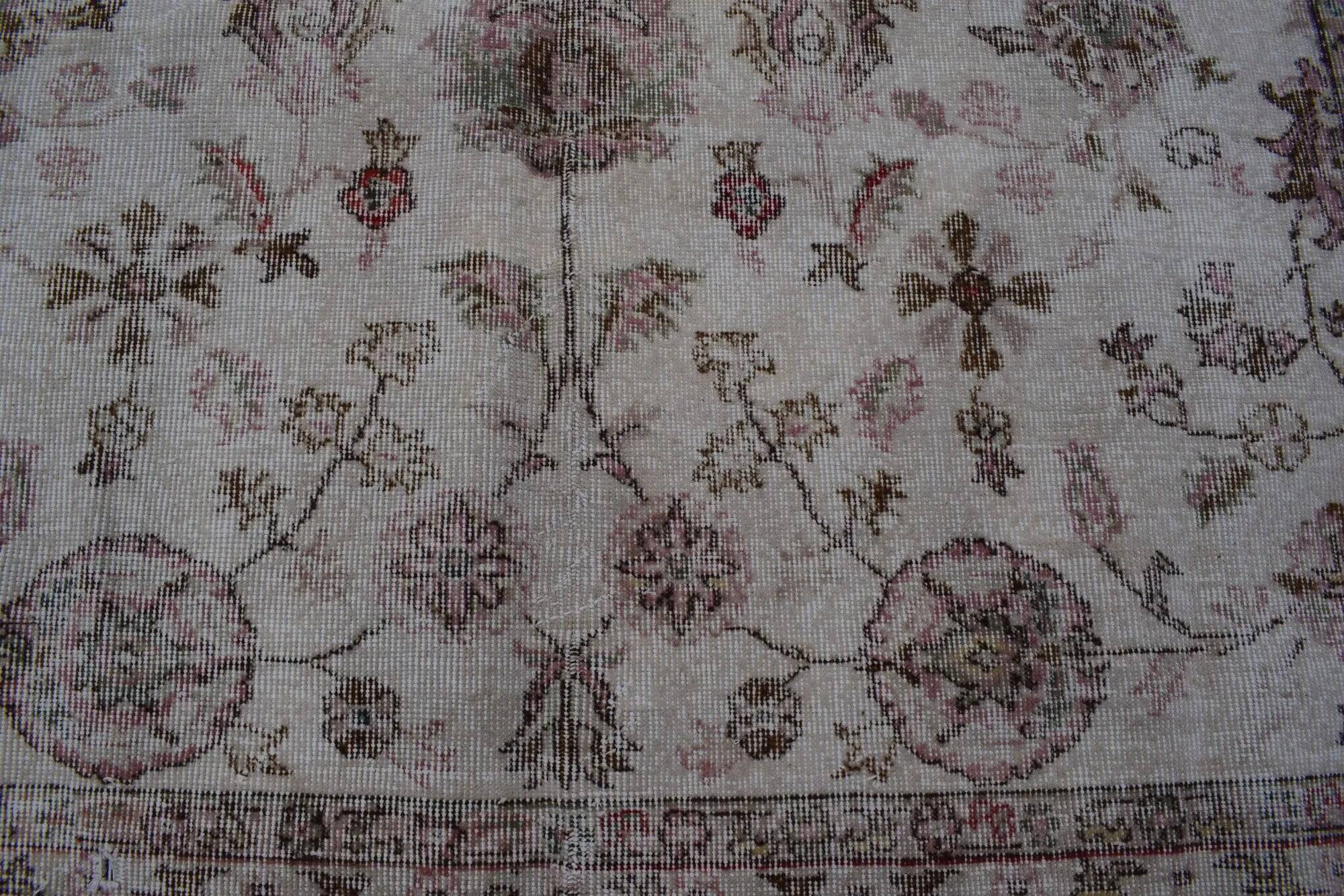 Vintage Turkish Oushak rug 195x305 cm