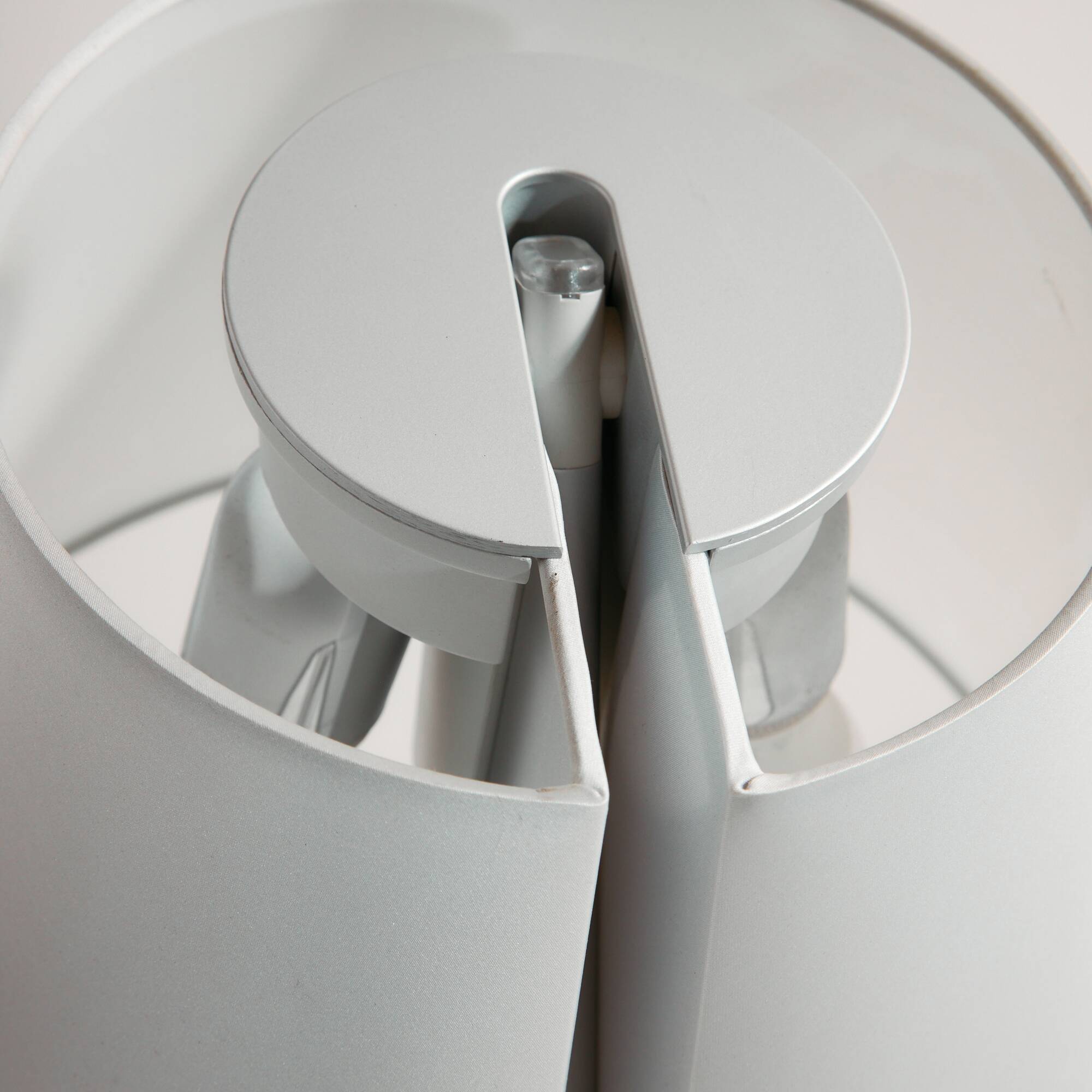 MK9787 Melampo Terra floor lamp by Adrien Gardère for Artemide