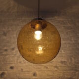 Suspensions globes en verre soufflé sur tige