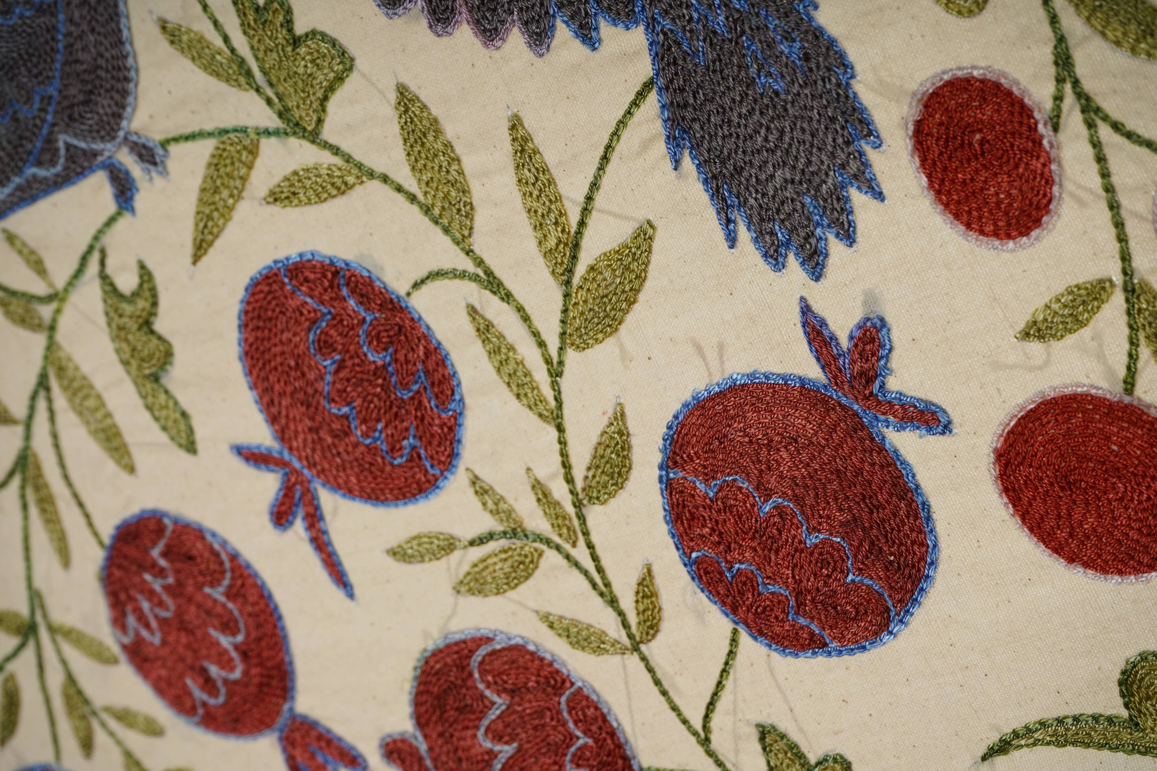 Vintage Turkish rug hand-knotted 50x91cm