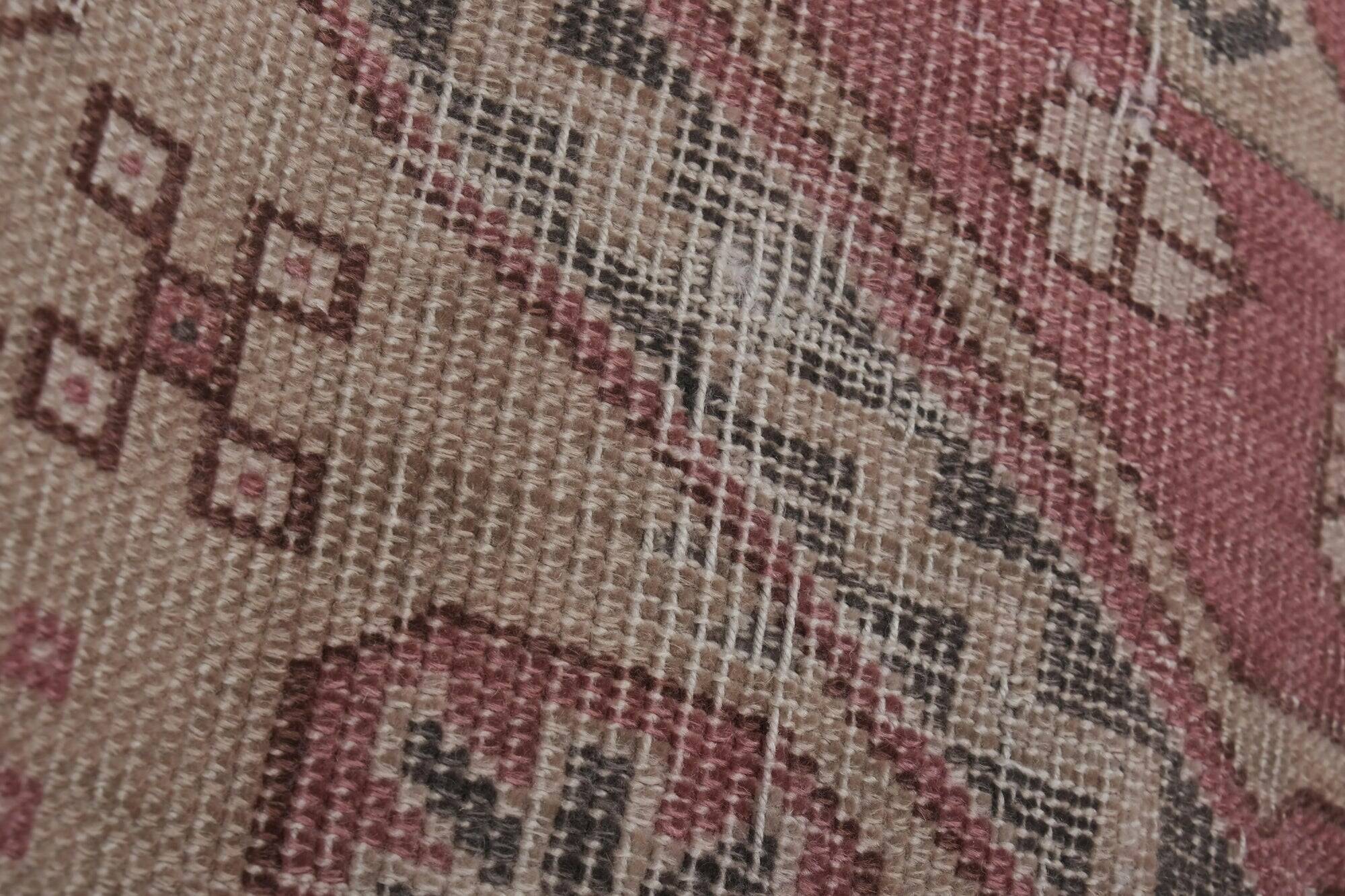 Vintage handmade Turkish rug 165x183 cm