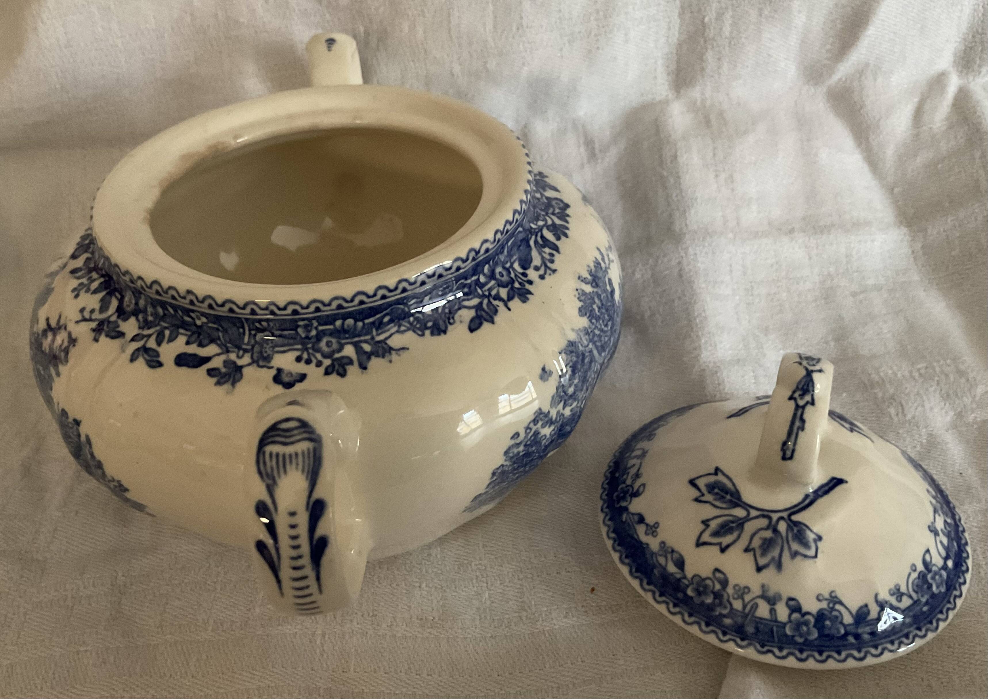 Villeroy and Boch tea service model Burgenland