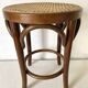 Tabouret en bois et cannage style bistrot