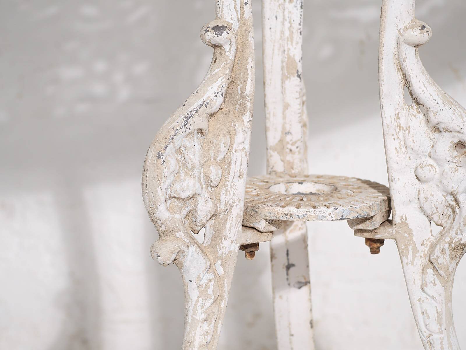 Art Nouveau garden table and chairs set (circa 1950). 5-piece set