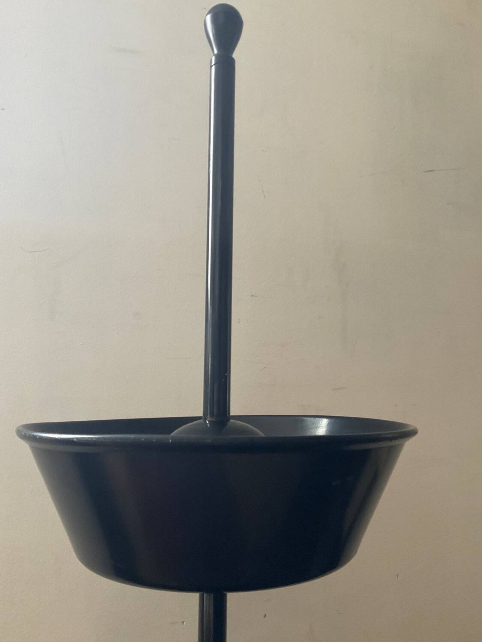 Cendrier sur pied Achille Castiglioni pour Zanotta années 70