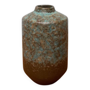 East German pottery vase from the mid-century by Strehla Keramik.