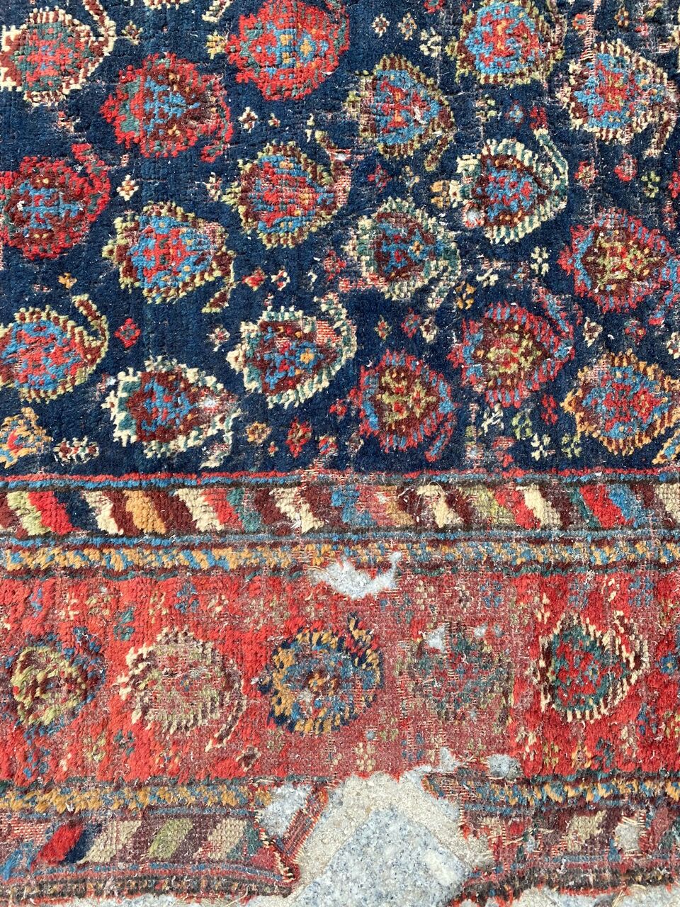 Pretty old Persian carpet of ghashghai handmade 177x328 cm