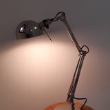 Articulated industrial style desk lamp