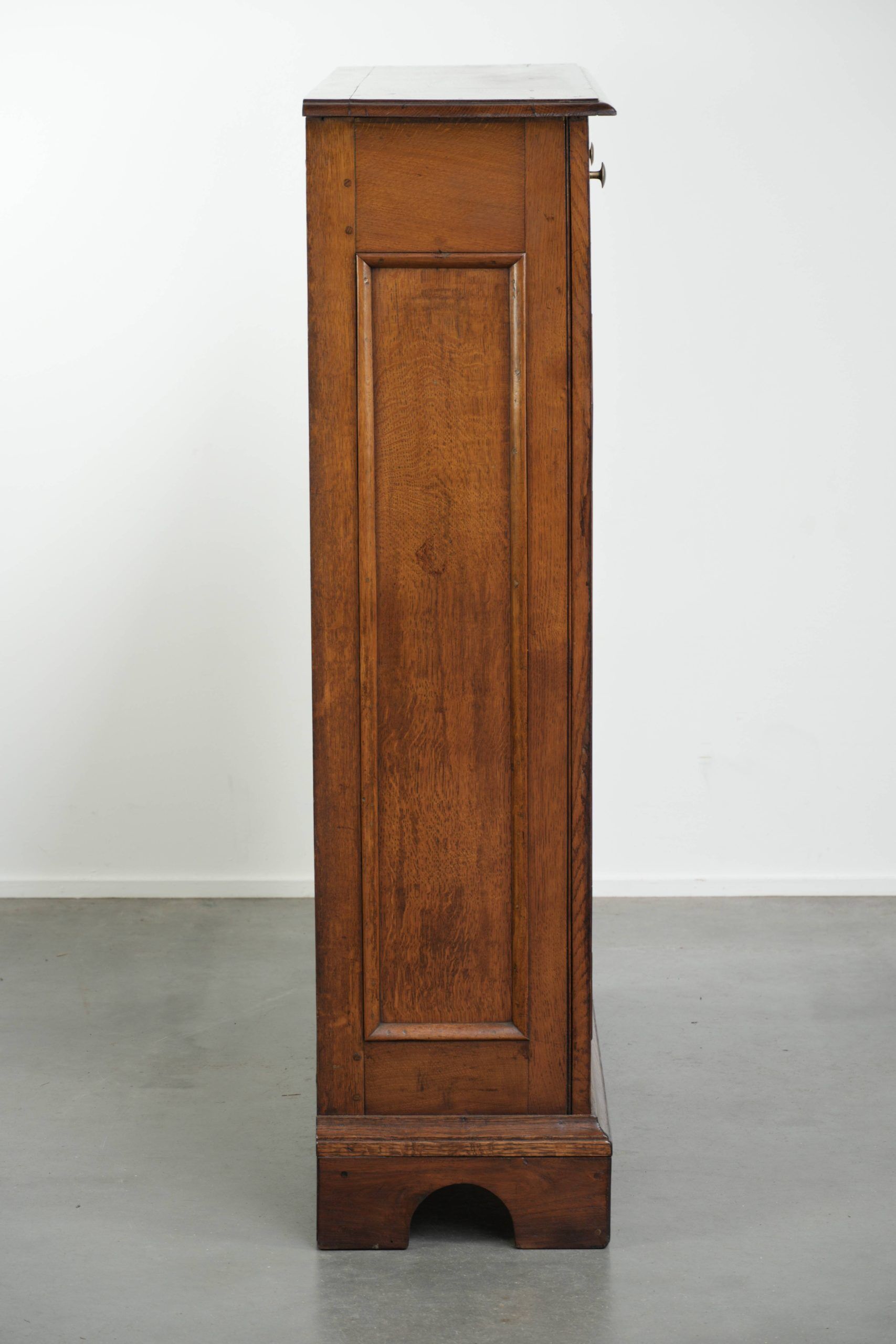 Antique English oak bookcase / shelving unit from the mid-19th century