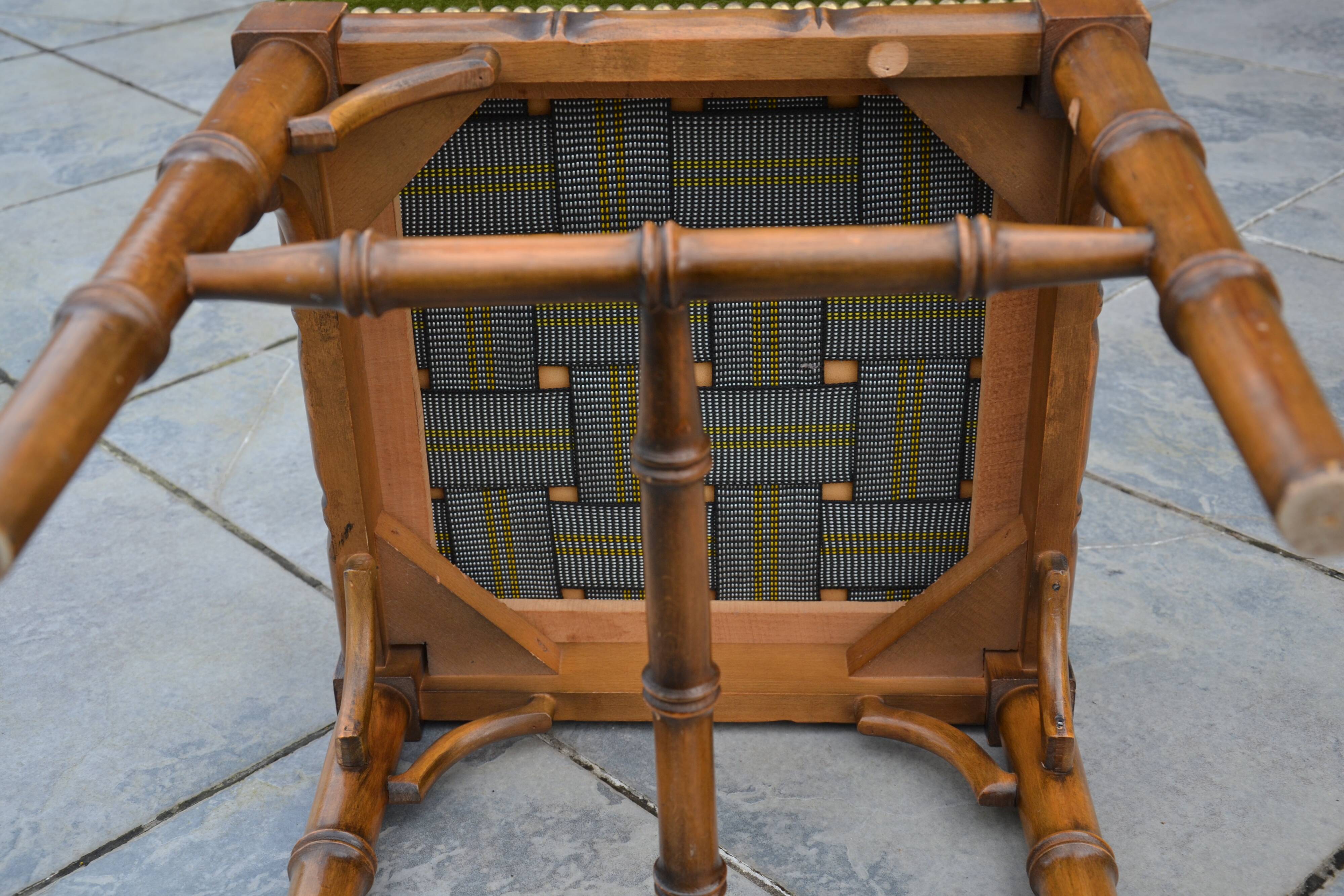 Piano stool/bamboo effect wooden footrest