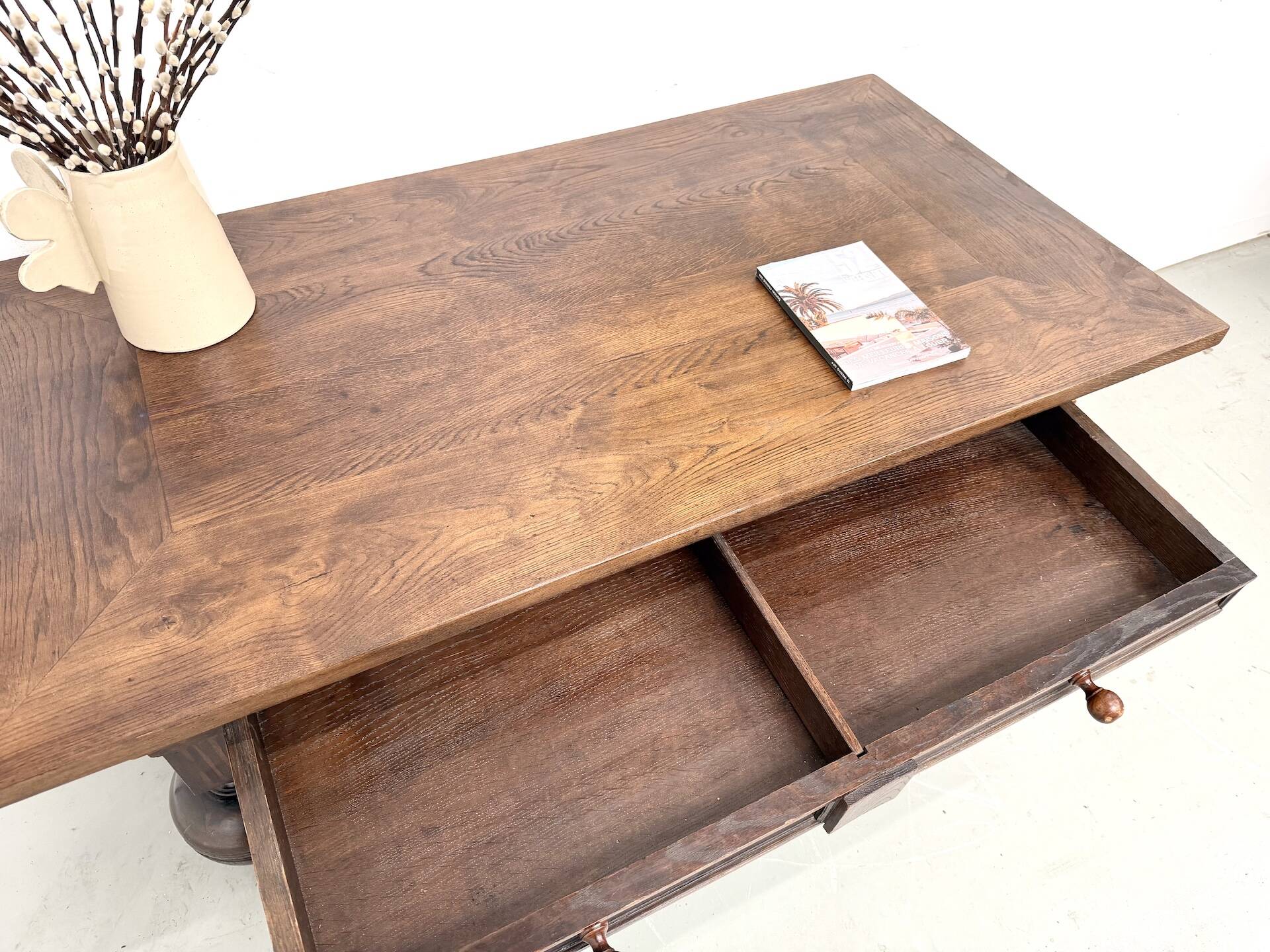 Neo-Renaissance desk in solid oak, circa 1900