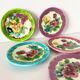 Lot de 5 assiettes en barbotine fleurs Vallauris 1950