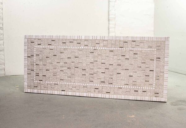 Grande table basse en carreaux de céramique de style Denisco vintage avec base chromée