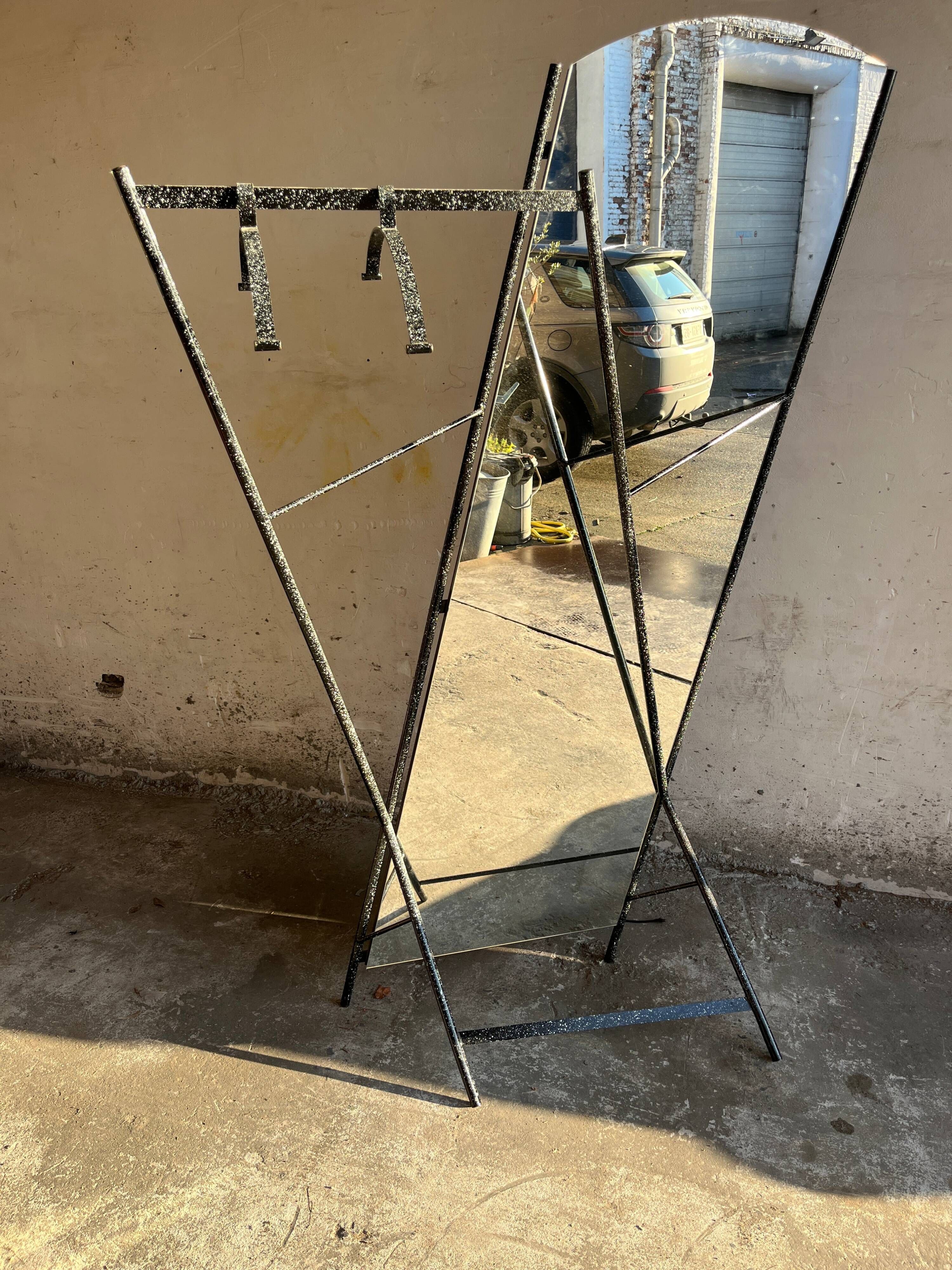 Coat rack with mirror in metal Memphis style (1980s)