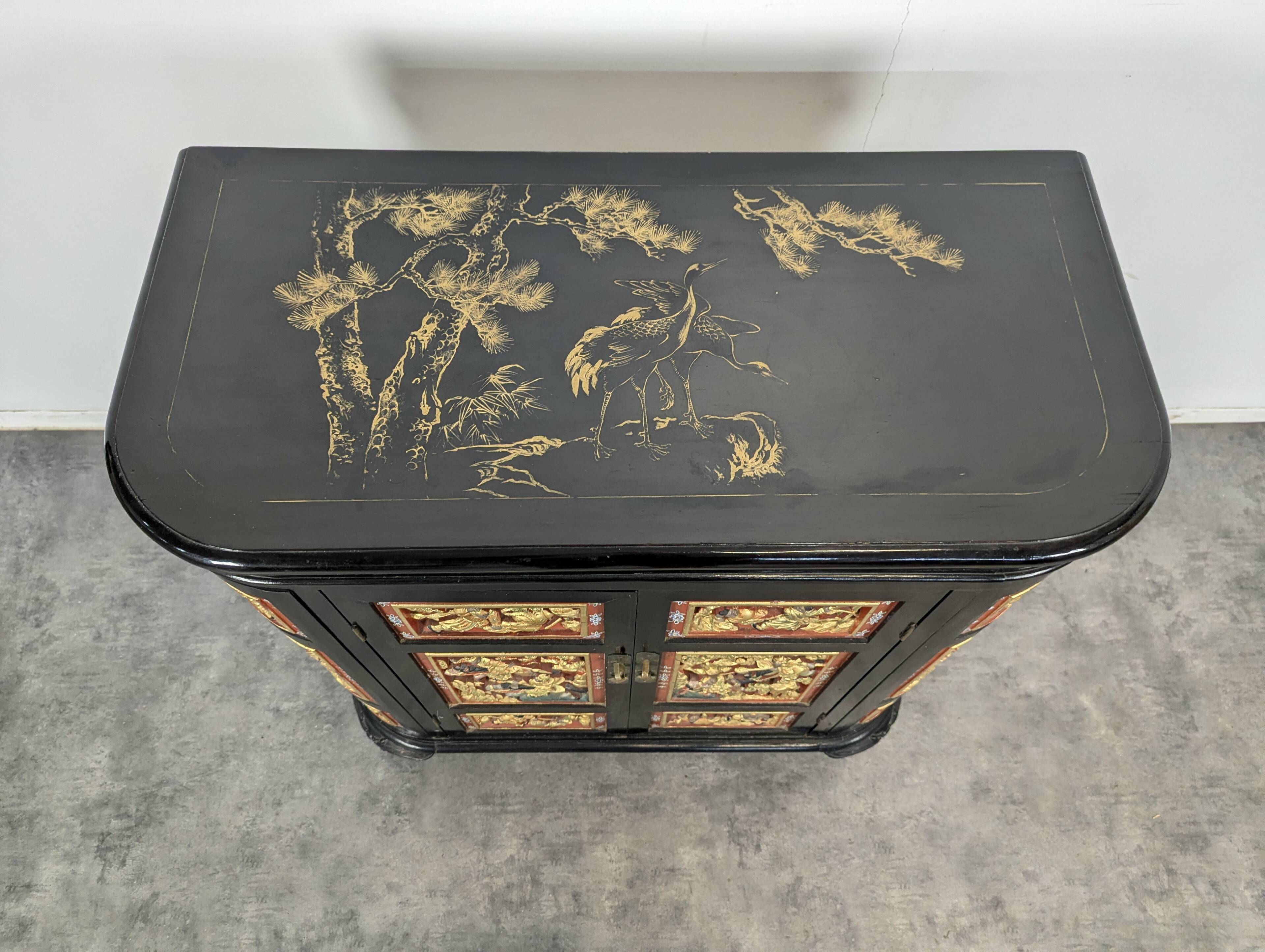 Lacquered Chinese bar cabinet