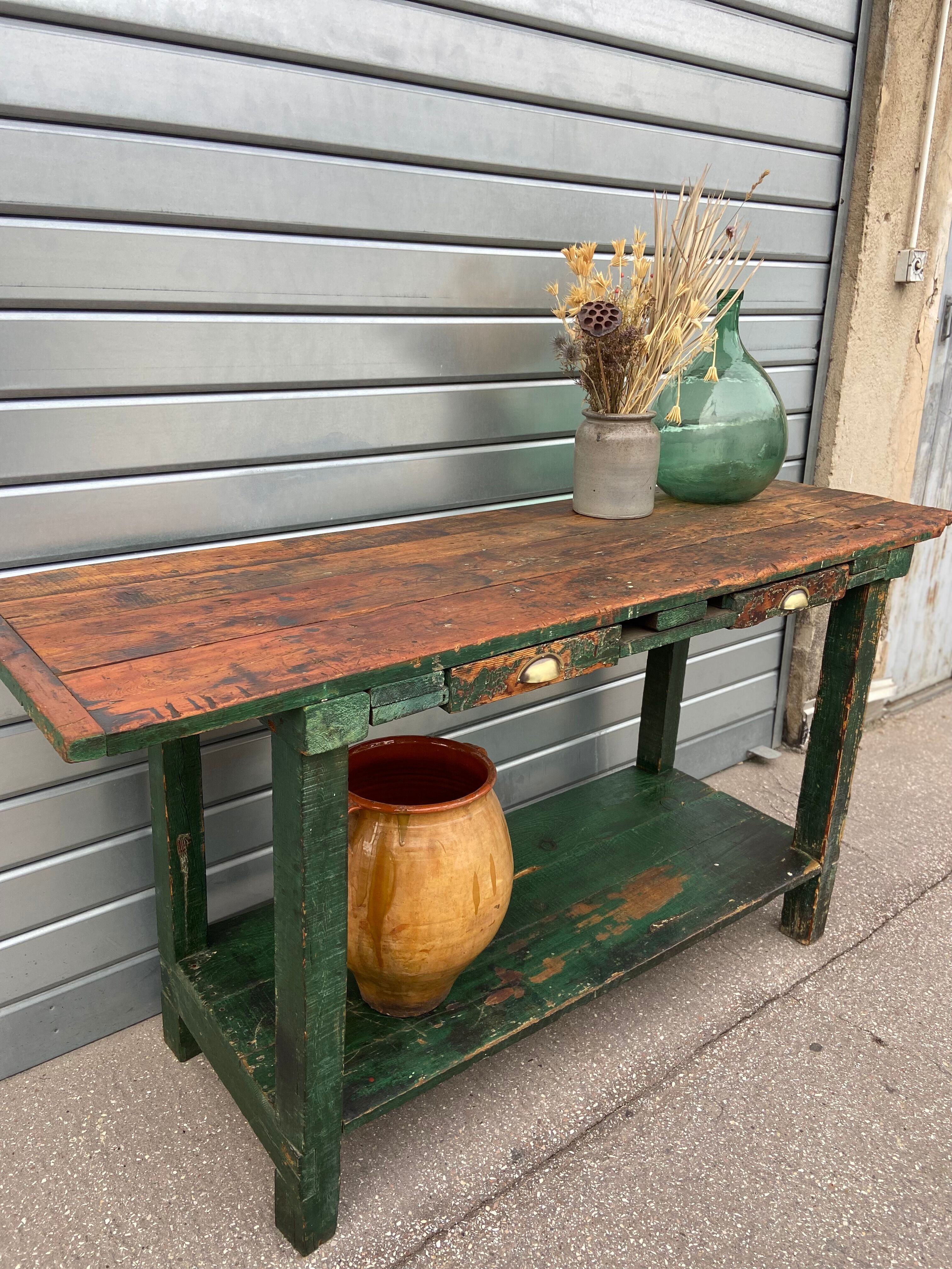 Woodworking establishment