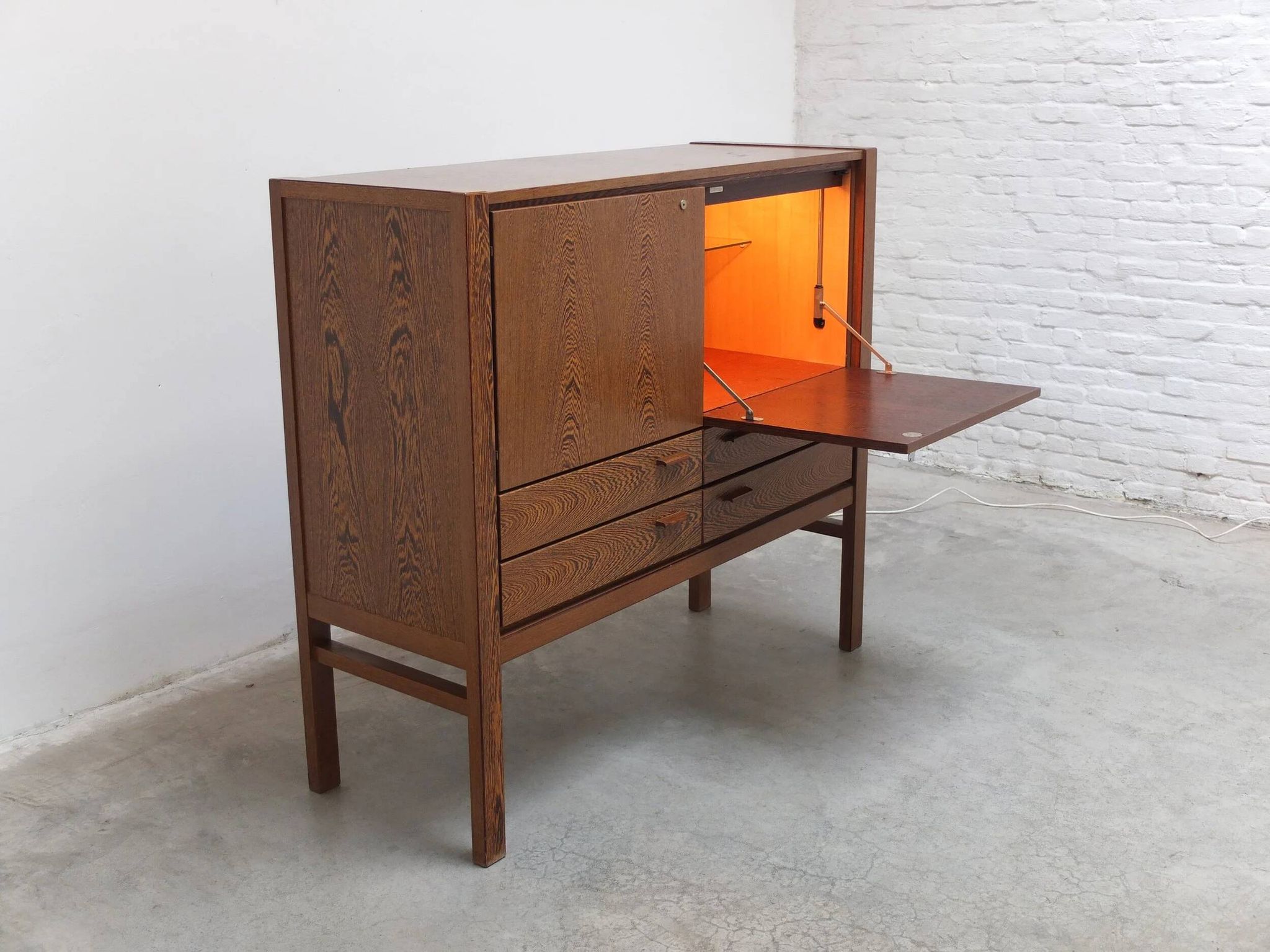N-Line 'Team Program 500' double bar cabinet in wenge, 1966