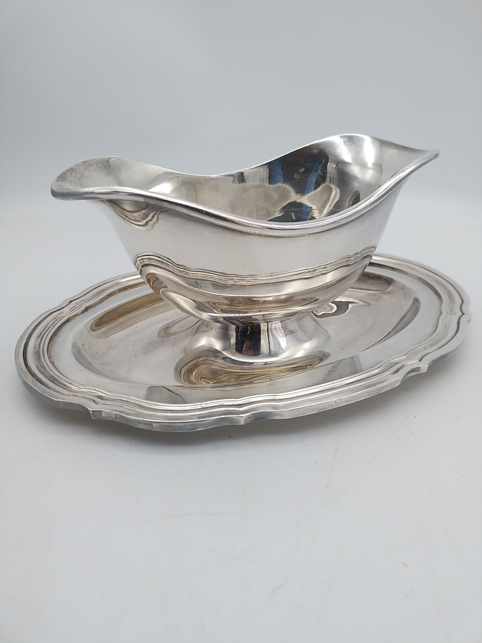 Christofle sauce maker in silver metal. Gallia Collection