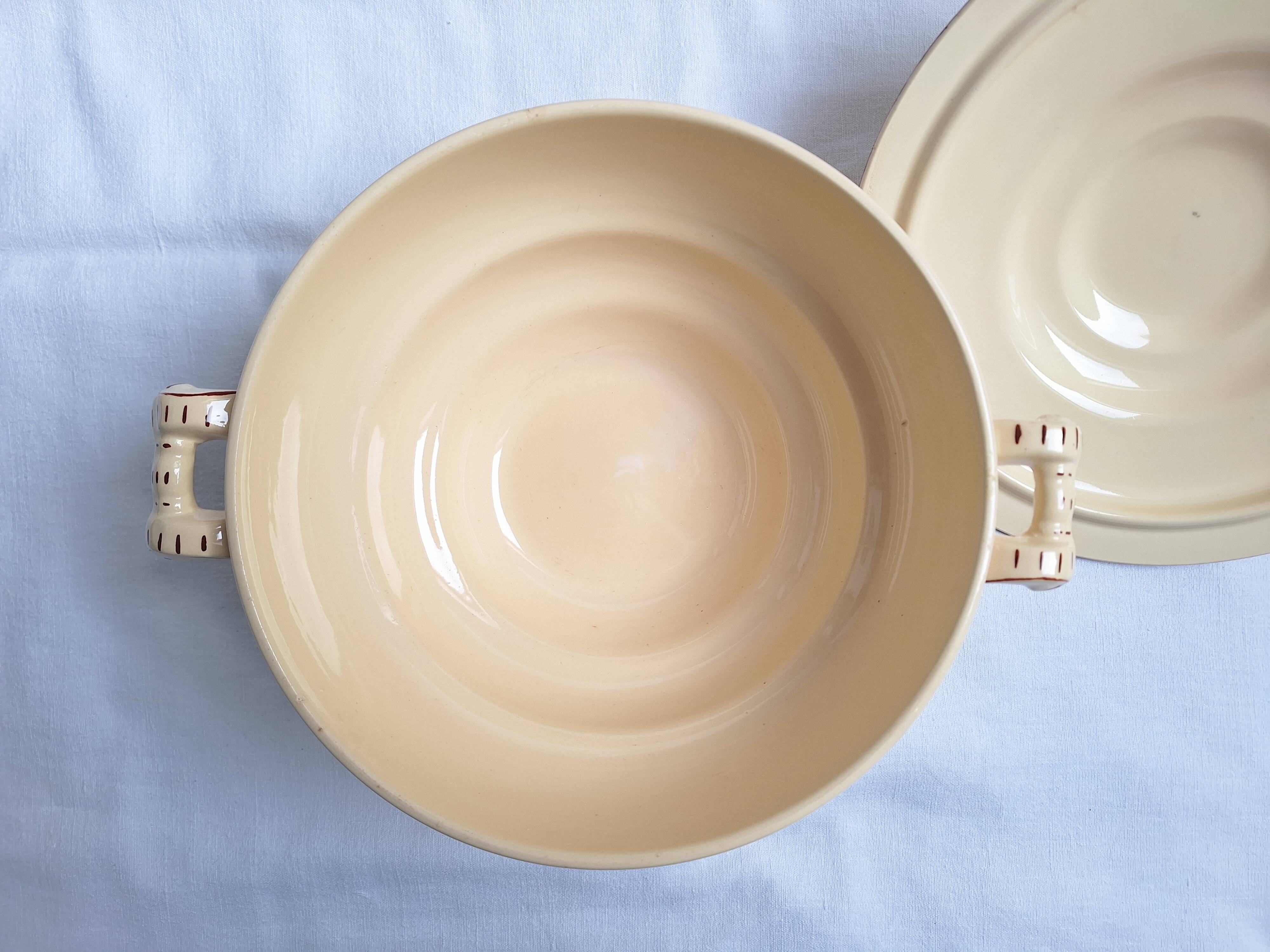 Longchamp Agen model soup tureen