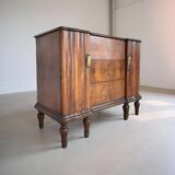 Italian art deco walnut chest of drawers, 1940s.
