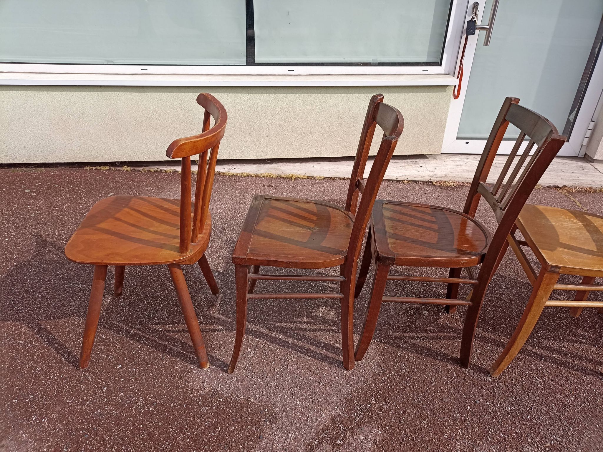 Set of 16 mismatched wooden bistro chairs - vintage - luterma