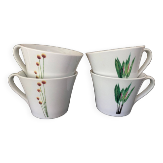 4 fine white porcelain cups with fine flower decoration