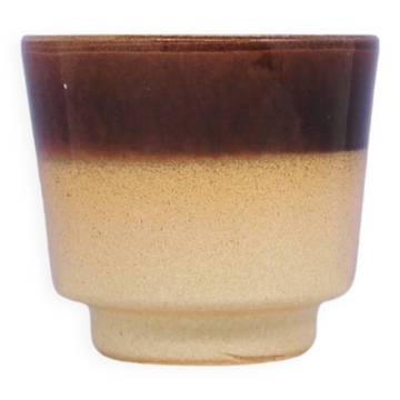 Pot de fleur beige vintage avec bordure brillante