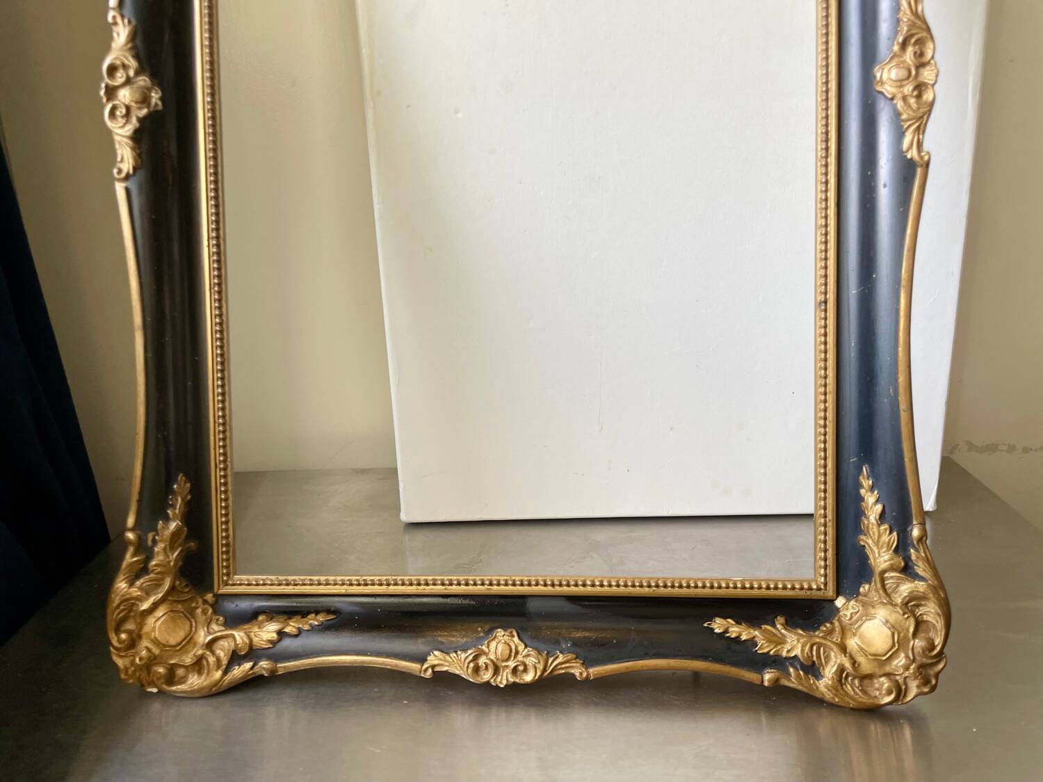 Antique frame Black & gilded borders on wood 51 x 35.5 cm