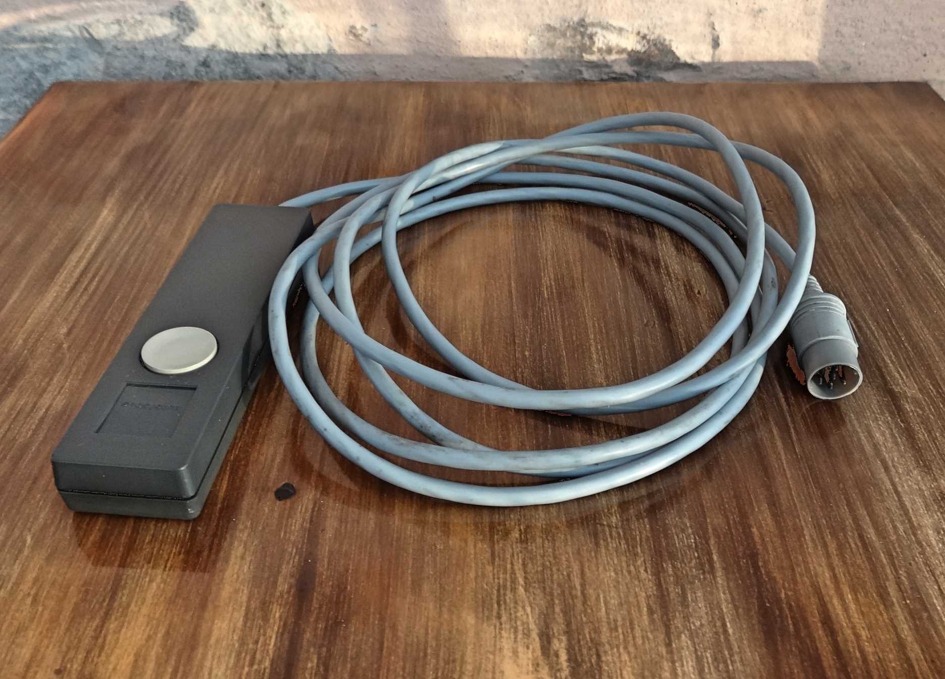 Voigtländer VP135 AF slide projector with manual and two magazines