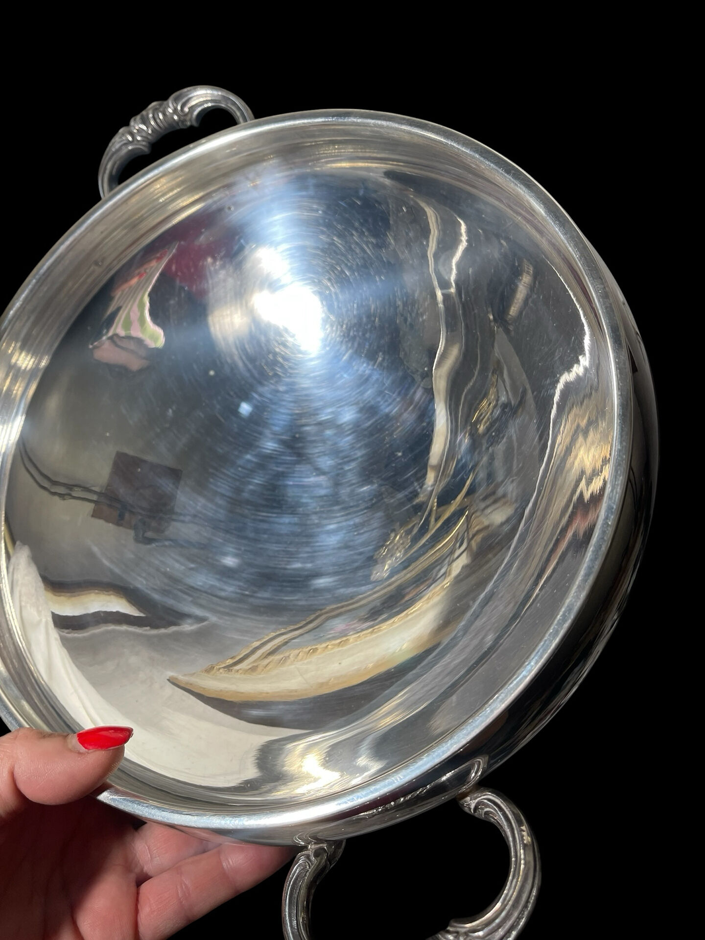 Antique silver-plated soup tureen – Late 19th century