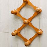 Extendable coat rack