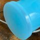 Lampe en opaline blanche et bleue 