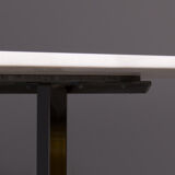 Table à manger avec dessus ovale de marbre de Carrare