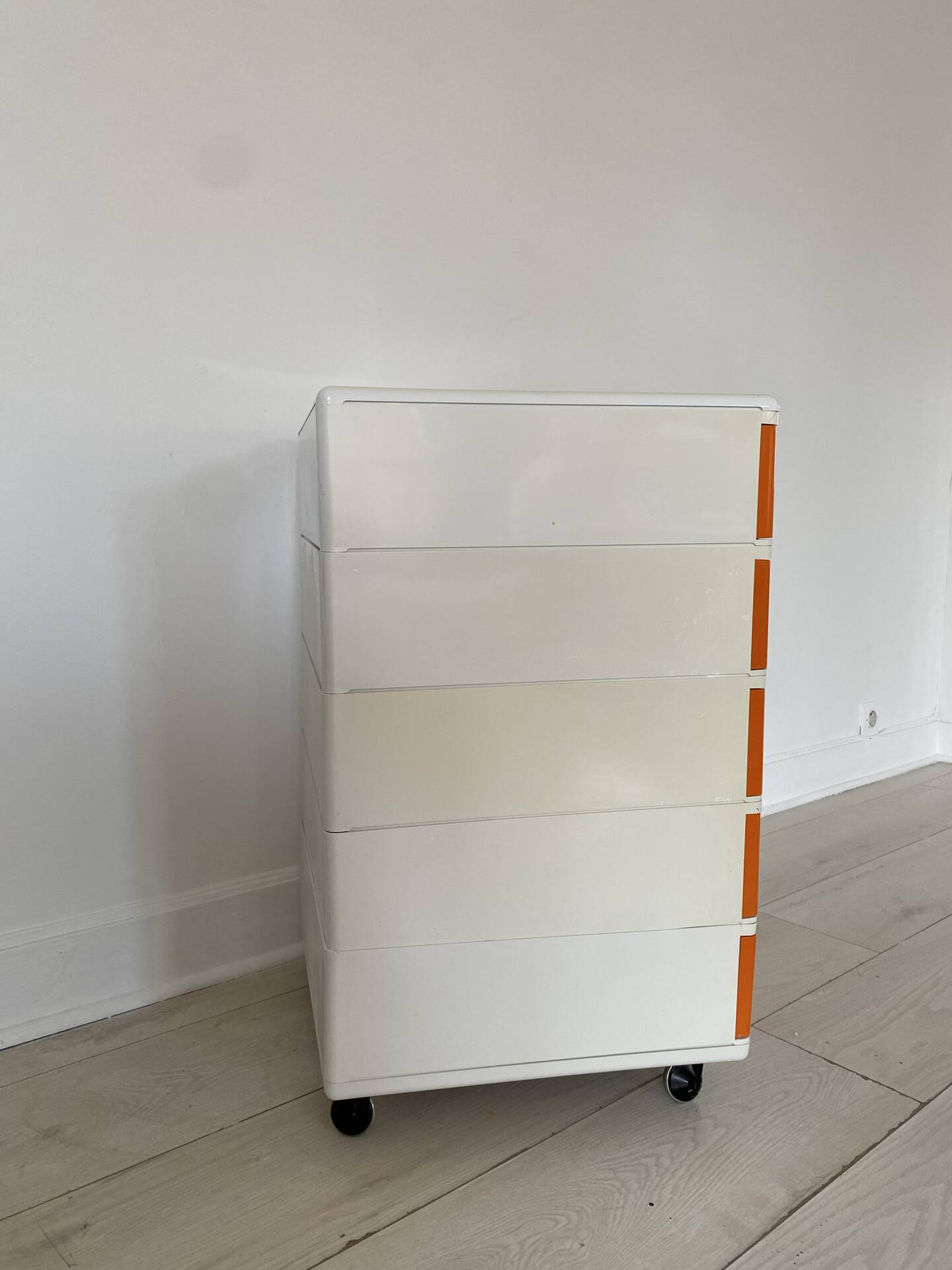 Desserte Flair plastique orange et blanc