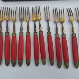 Housewife covered dessert red handle