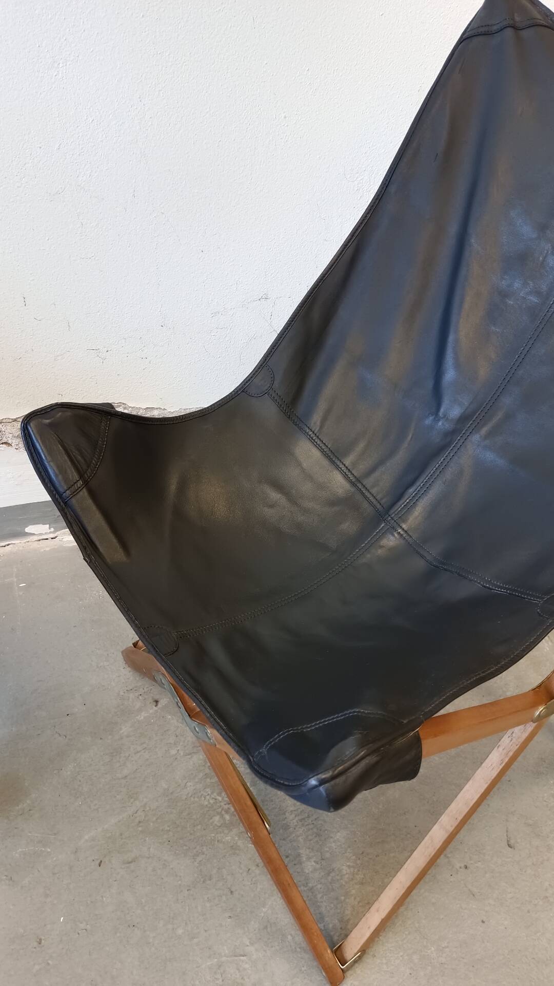 Pair of butterfly chairs