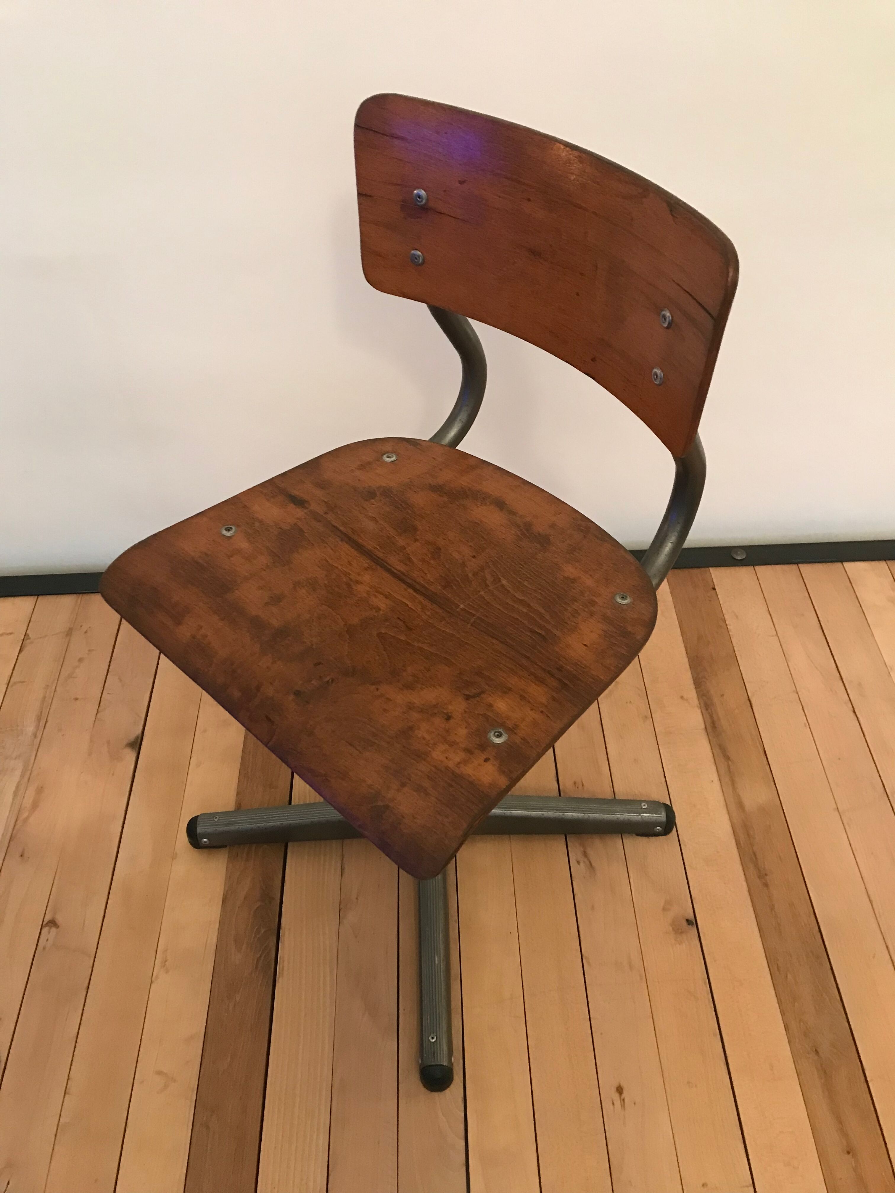 Small industrial chair child 60s