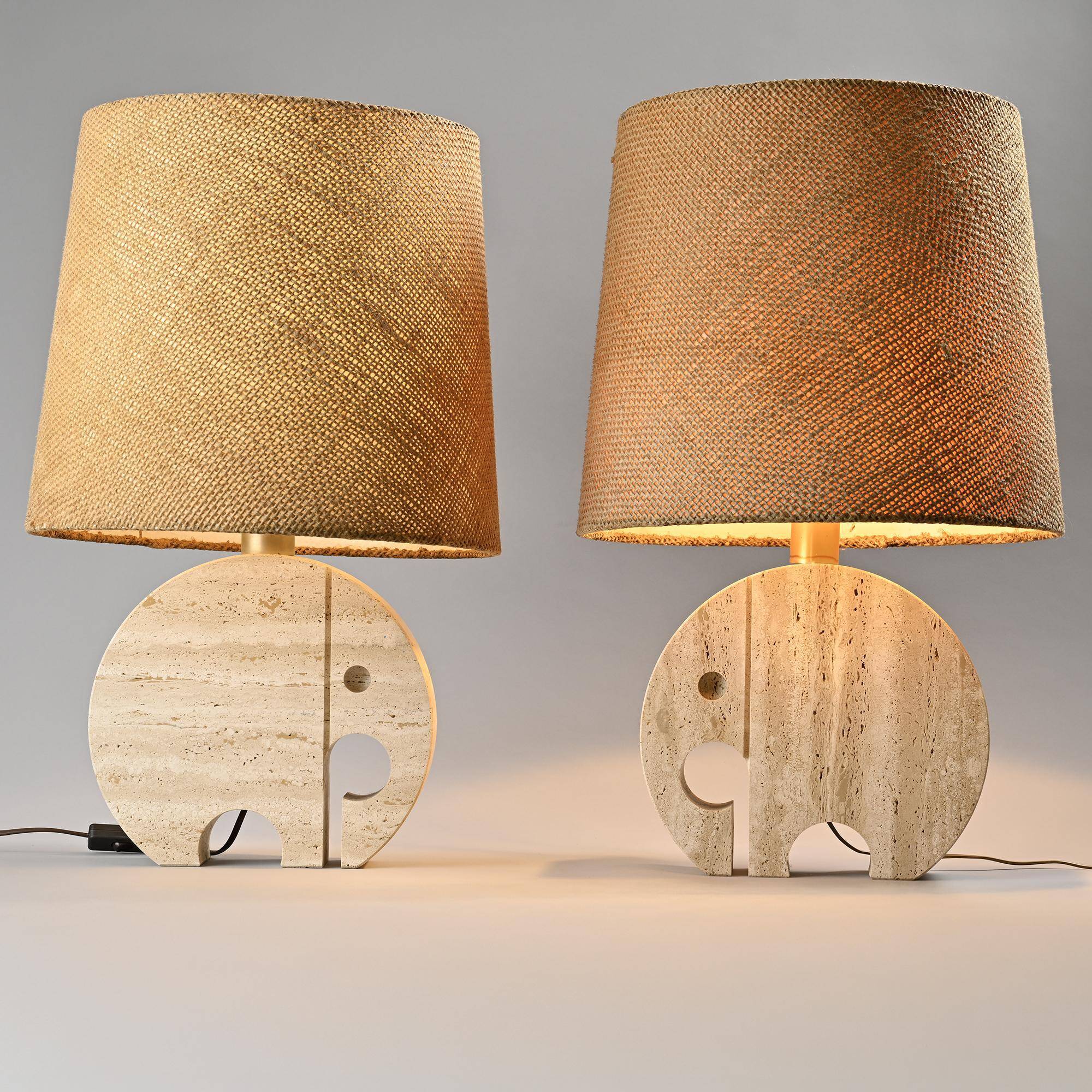 Paire de lampes de table "Éléphant" en travertin par Fratelli Mannelli, vers 1970