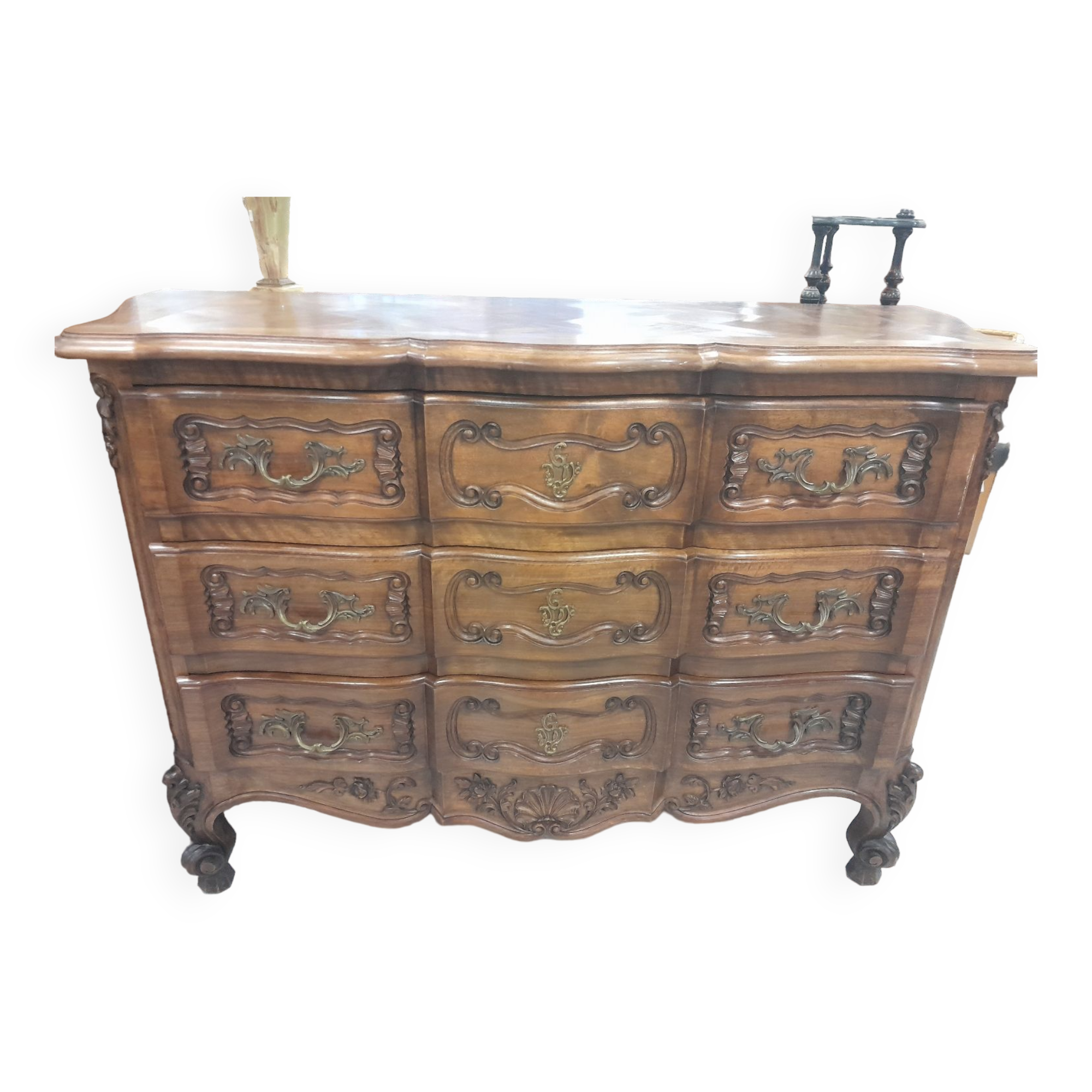 Commode en chêne massif