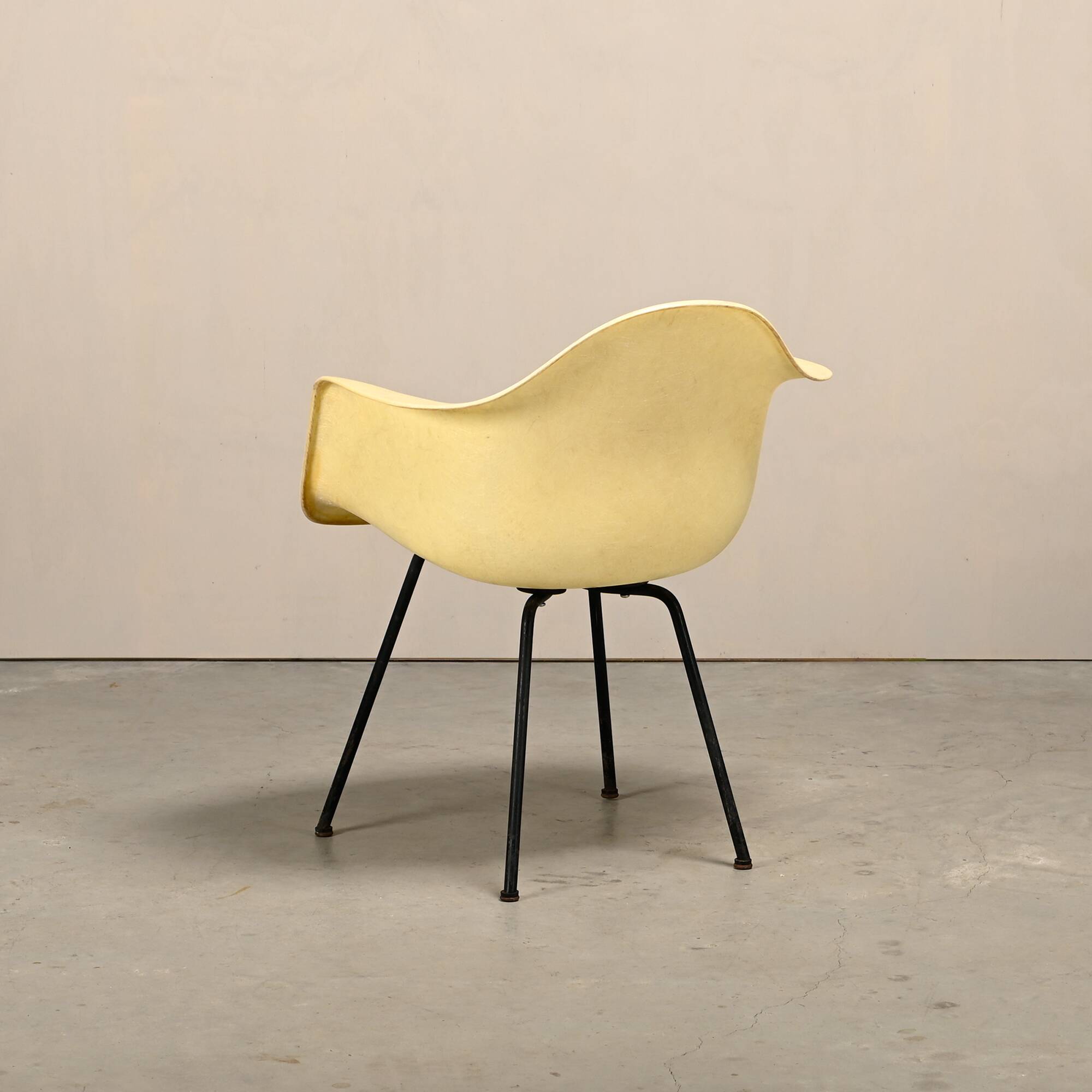 Charles & Ray Eames MAX Parchment rope edge Armchair Herman Miller 1951