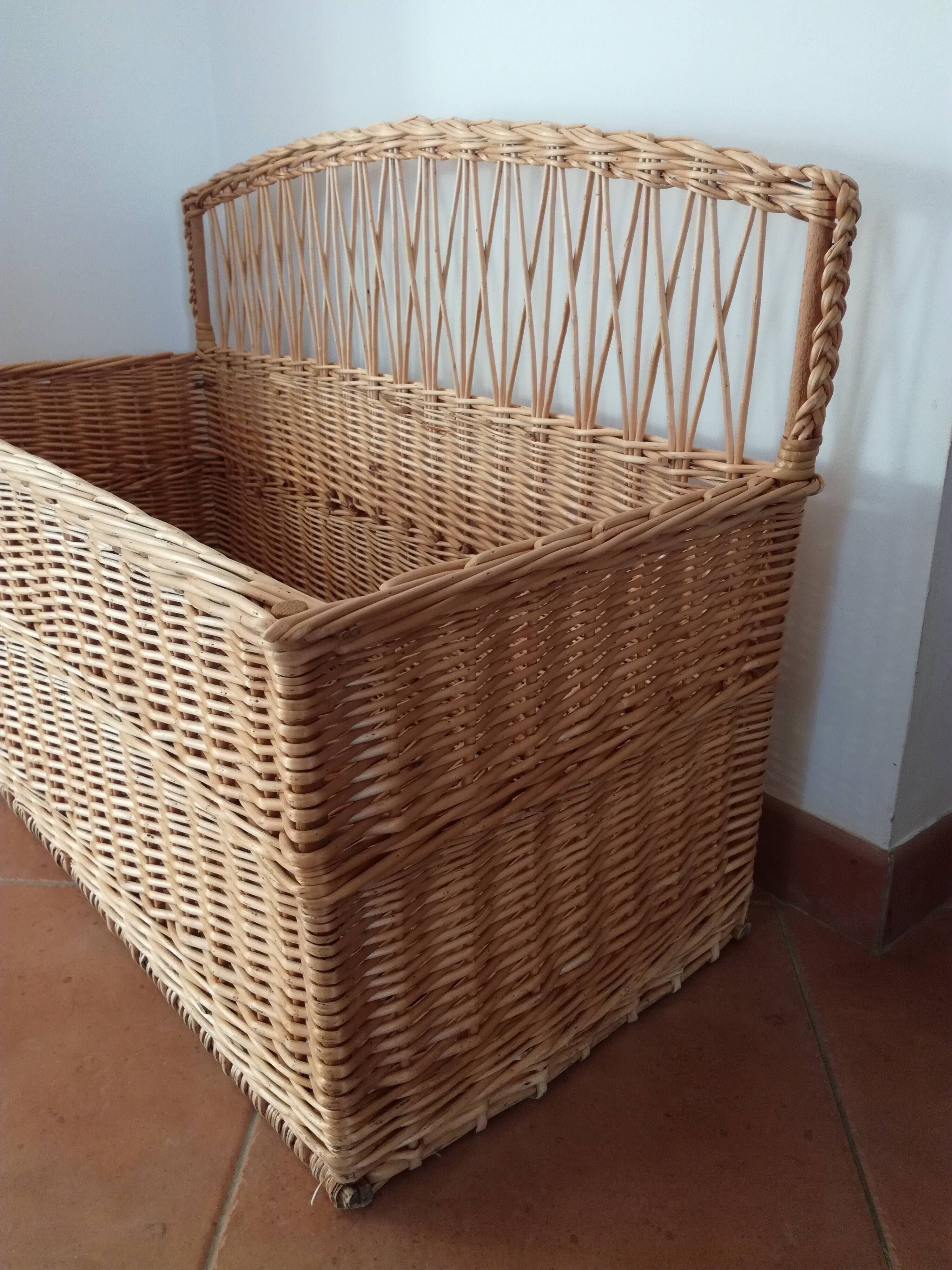 Rattan toy box