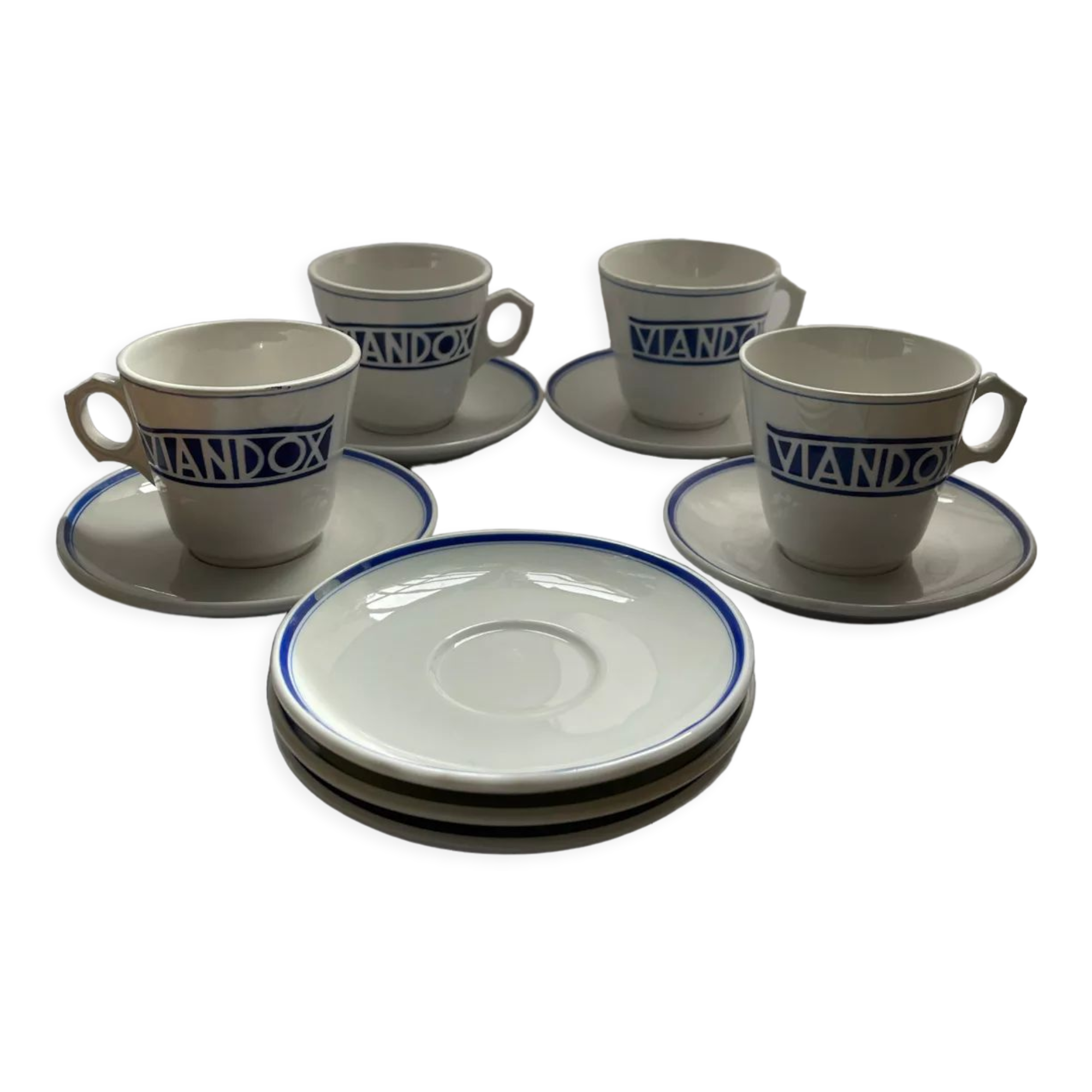 French bistro cups viandox