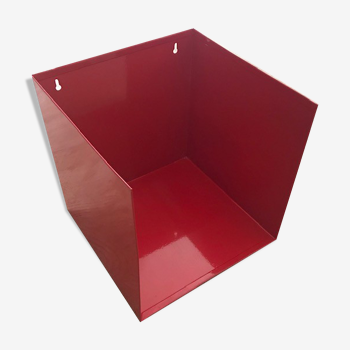 Etagère murale cube métal rouge