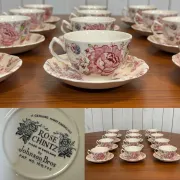 Coffee and tea service for 12 people in English porcelain by Johnson Bros.