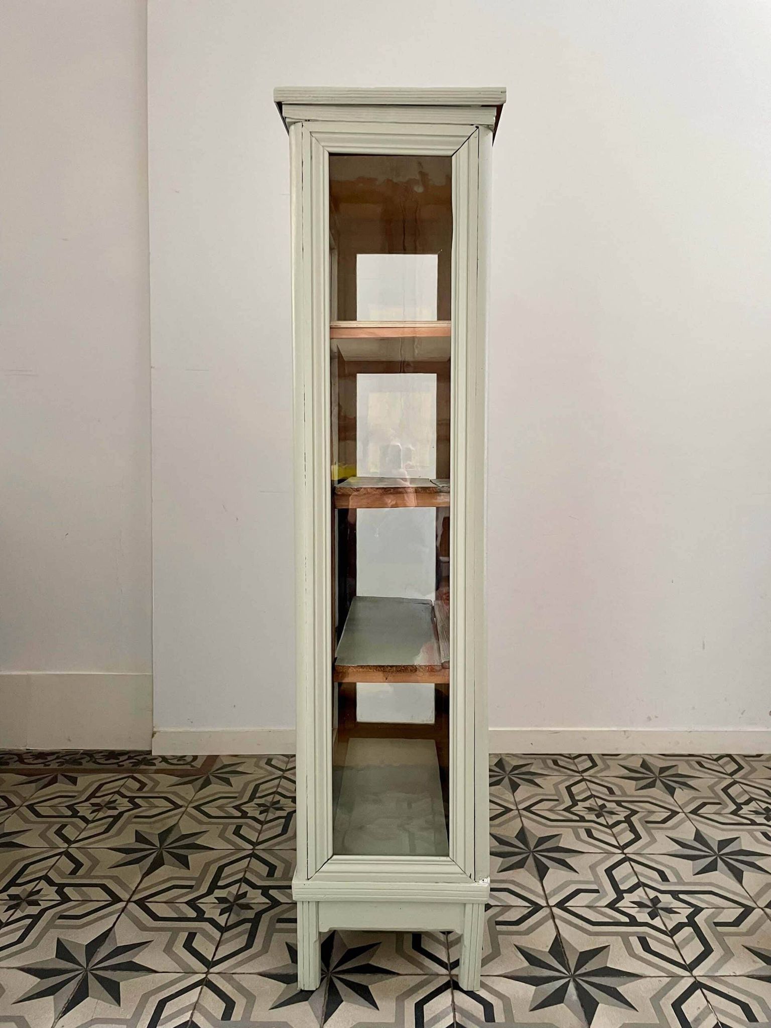 Armoire vitrée 1900 rénovée