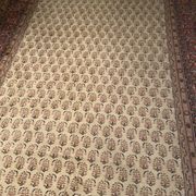 Tapis d'Orient en laine entièrement réalisé à la main