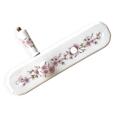 Poignée de porte et cache porcelaine de Paris, décor floral rose, années 60