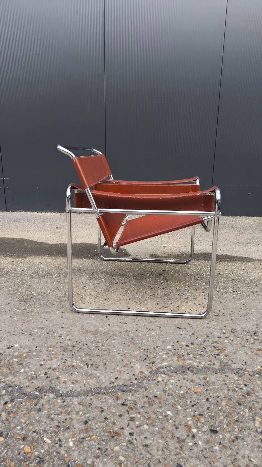 Fauteuil wassily B3 vintage par Marcel breuer