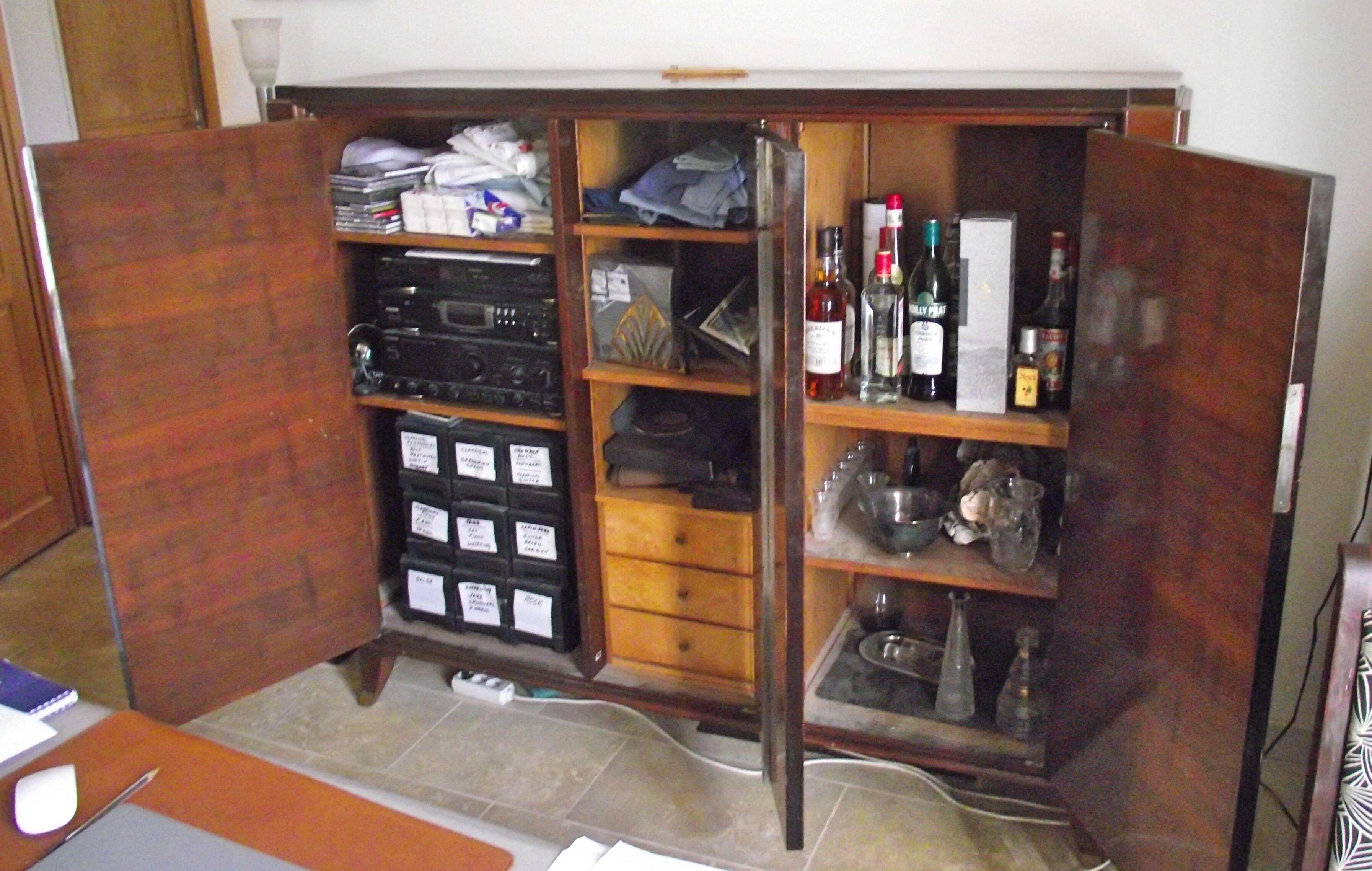 Armoire d'époque Art Deco plaqué palissandre laqué marron foncé